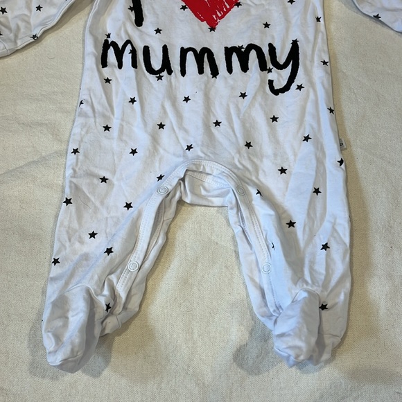 ‘I Love Mummy & Daddy' Footie Set - Picture 9 of 11